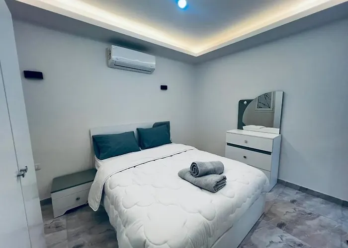 One Bedroom And Reception Selena Bay,